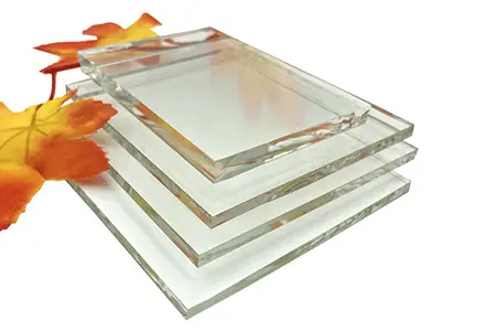 पांढऱ्या काचेच्या स्थापनेसाठी मुख्य मुद्दे आणि सुरक्षा मार्गदर्शक तत्त्वे स्पष्ट करणे