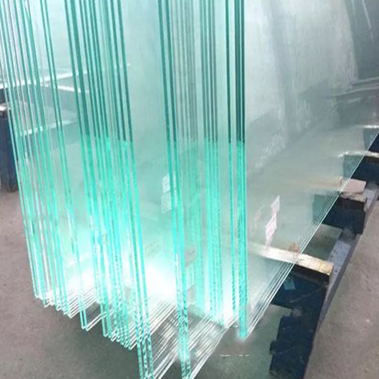 अल्ट्रा-क्लीअर ग्लास